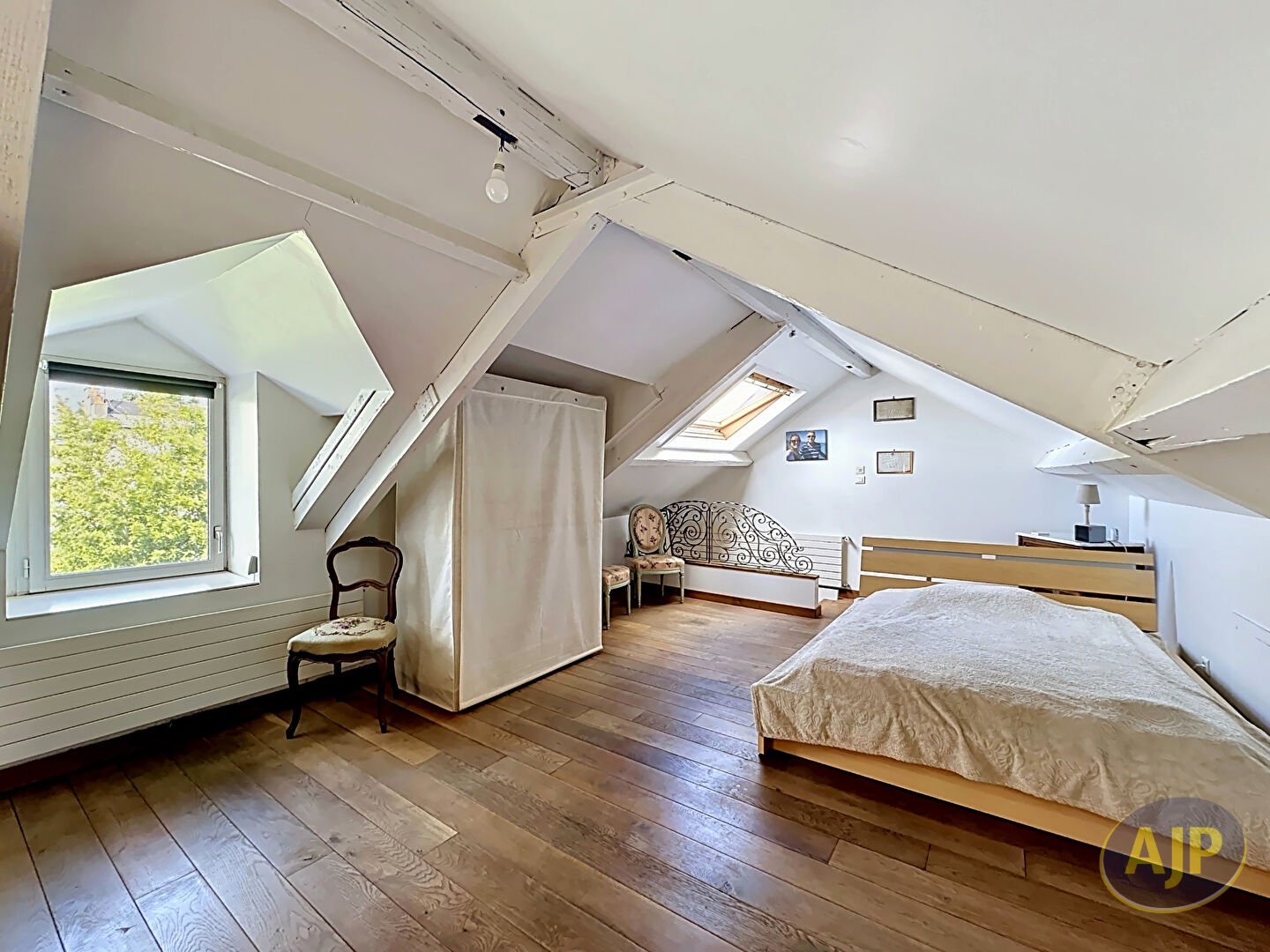 NANTES  JARDIN DES PLANTES - Maison familiale en impasse 4 chambres - photo 9