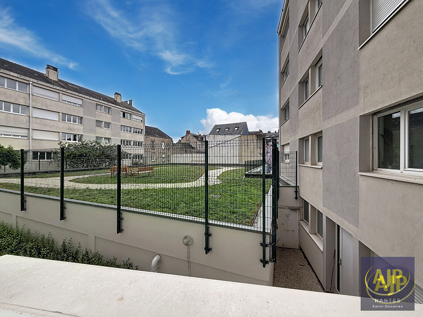 AJP IMMOBILIER NANTES - T3/T4 lumineux de 70 m² - Quartier Cité des Congrès / CHU - photo 17