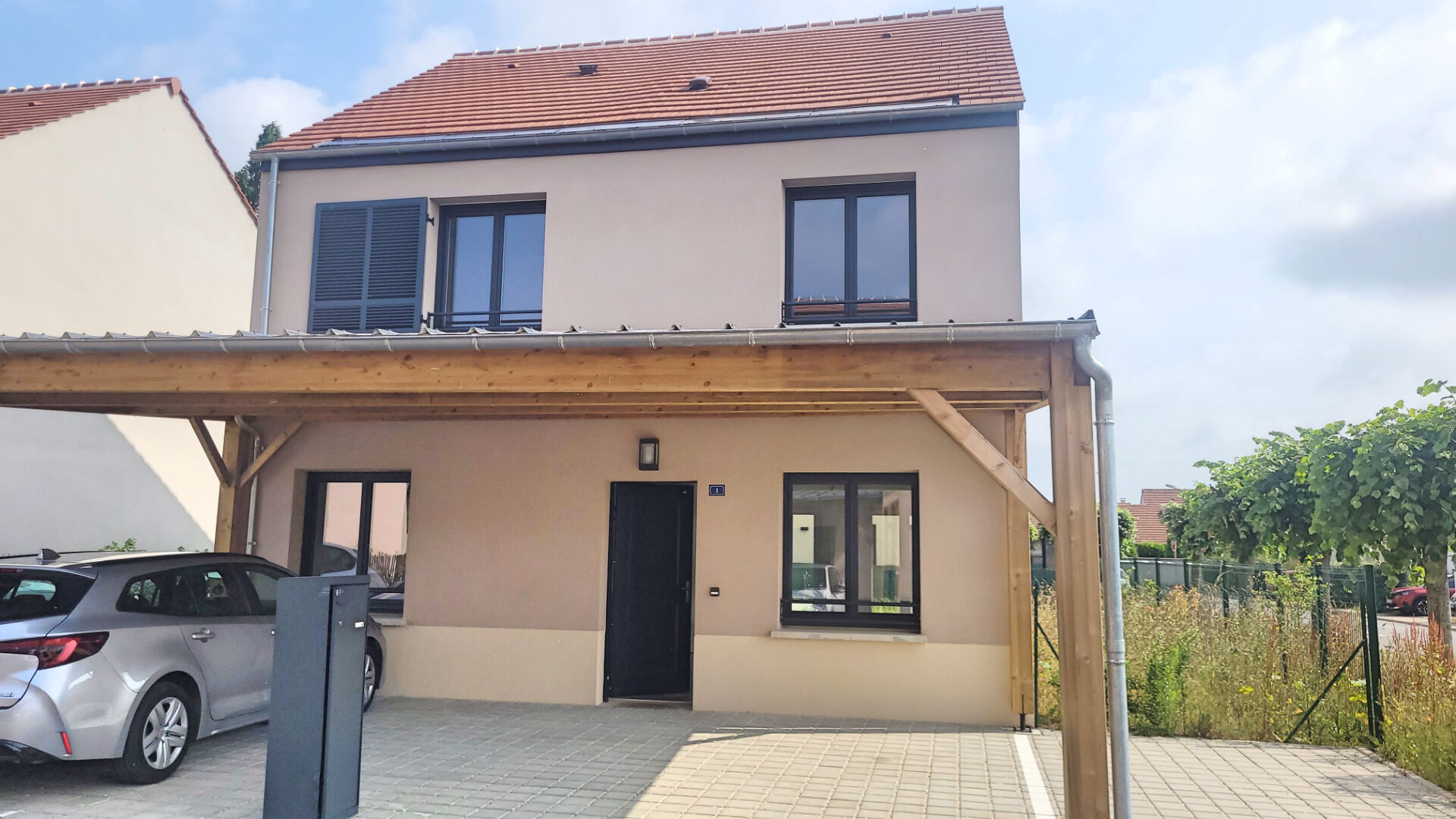 Agence immobilière de A DEUX PAS IMMOBILIER Le coudray-montceaux