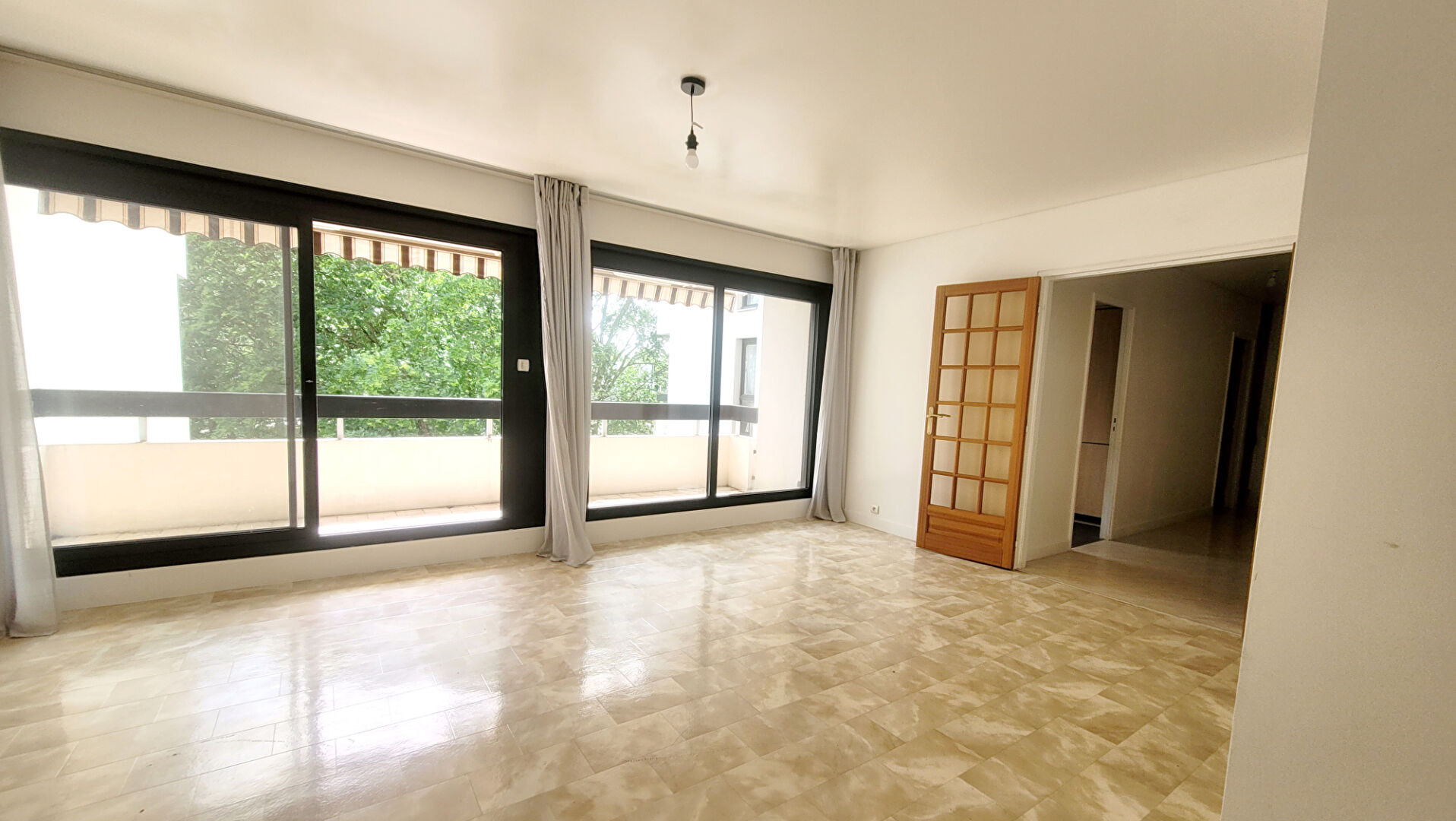 Agence immobilière de A DEUX PAS IMMOBILIER Le coudray-montceaux