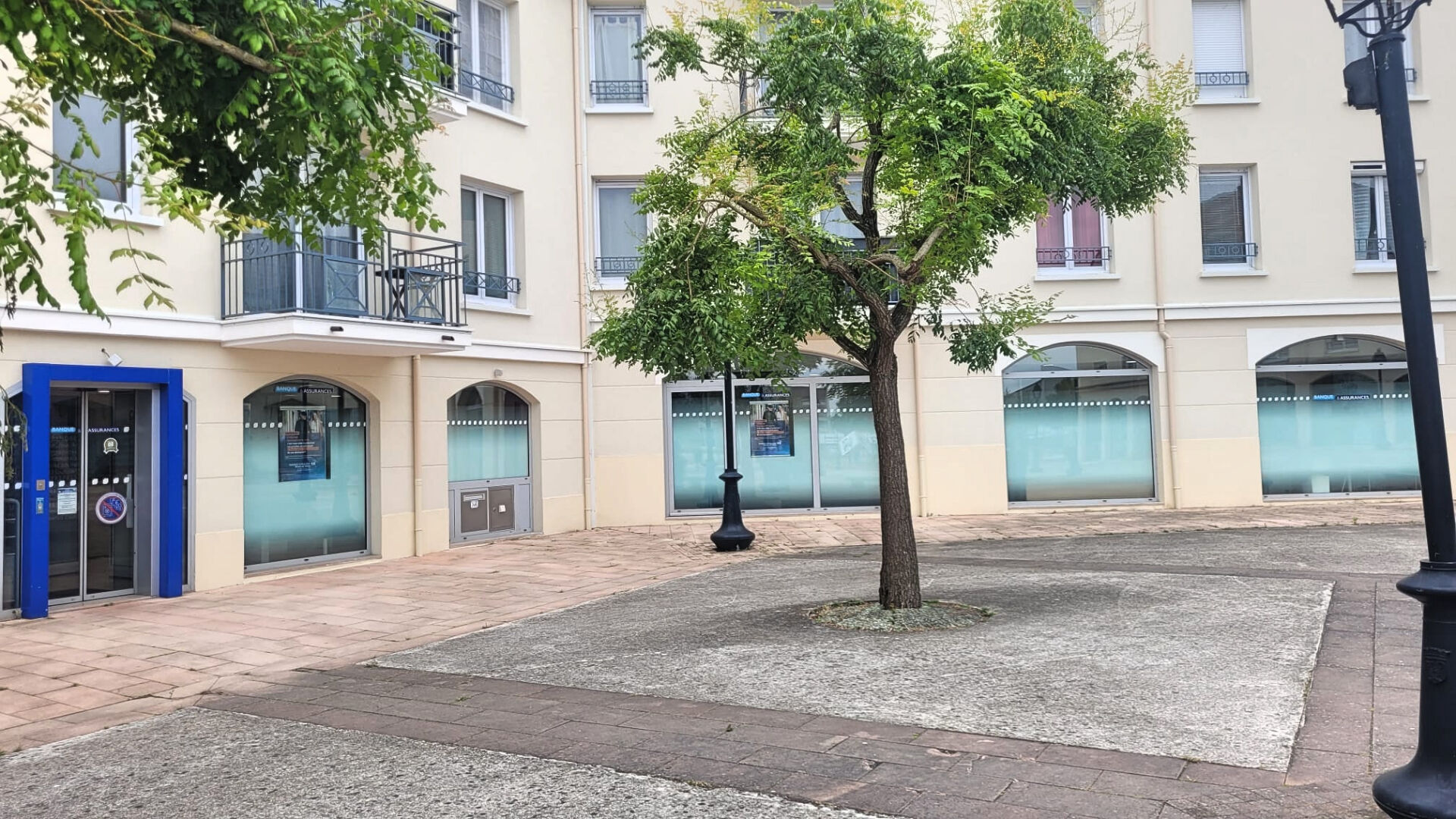 Agence immobilière de A DEUX PAS IMMOBILIER Le coudray-montceaux