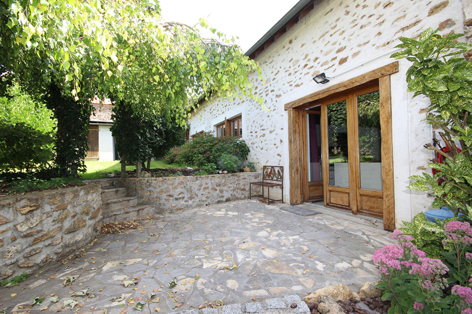 Agence immobilière de A DEUX PAS IMMOBILIER Le coudray-montceaux