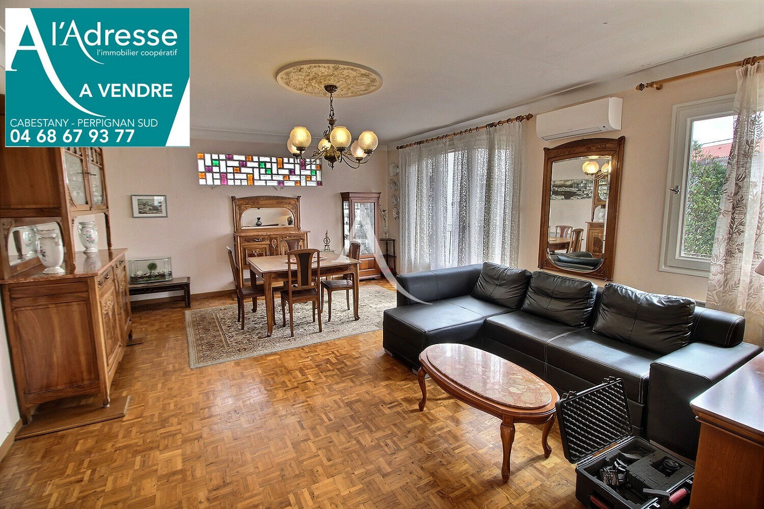 Photo VILLA D'ARCHITECTE  AVEC UN POTENTIEL DE  230 M² SUR TERRAIN PISCINABLE image 3/6