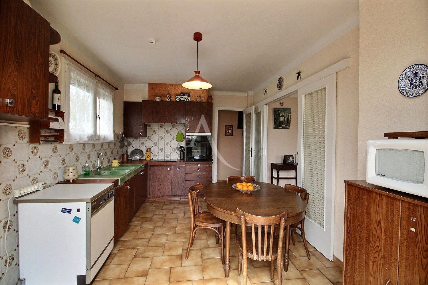 Photo VILLA D'ARCHITECTE  AVEC UN POTENTIEL DE  230 M² SUR TERRAIN PISCINABLE image 6/6