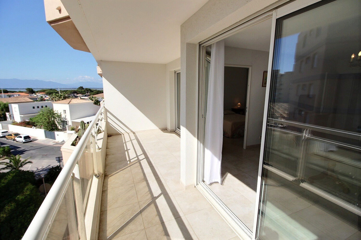 Photo A VENDRE APPARTEMENT VUE MER AVEC GARAGE FERME DANS RESIDENCE  DE STANDING image 2/6