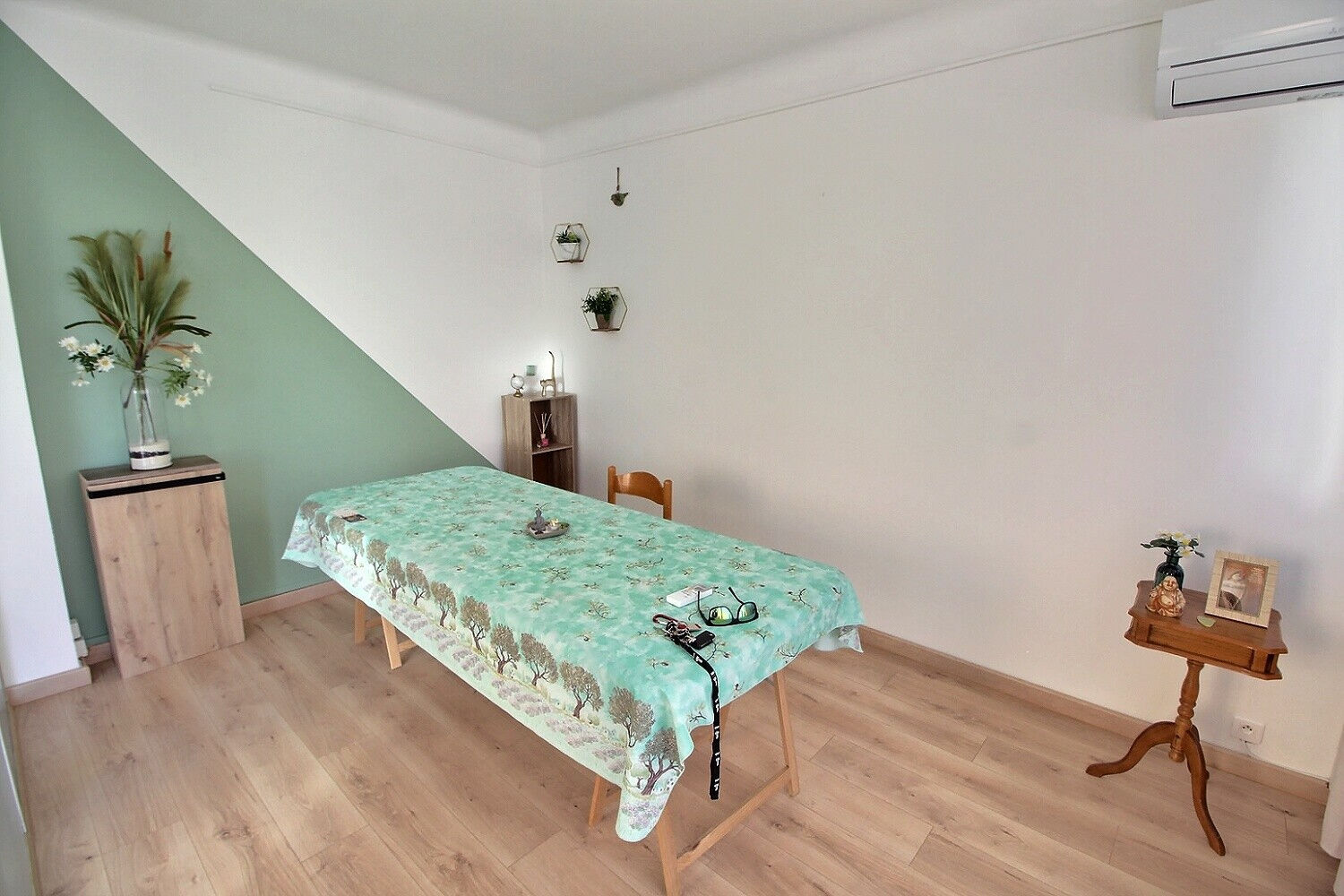 Photo A louer Local de 56.70 m² d'activité libéral  ou commercial avec vitrine linéaire de 6 m image 4/5