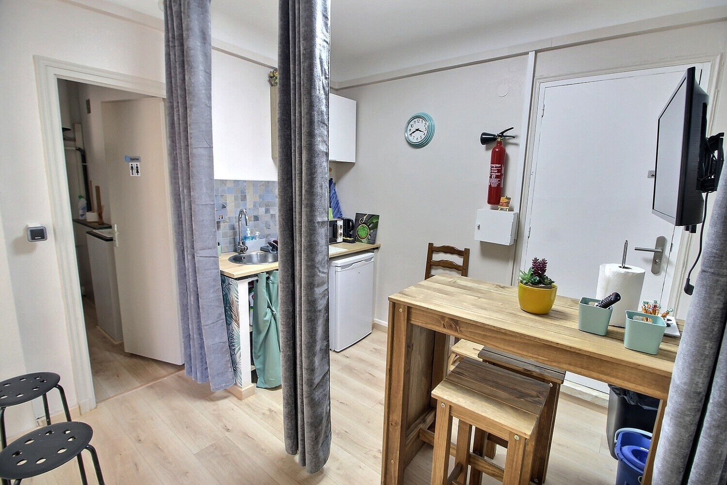 Photo A louer Local de 56.70 m² d'activité libéral  ou commercial avec vitrine linéaire de 6 m image 5/5