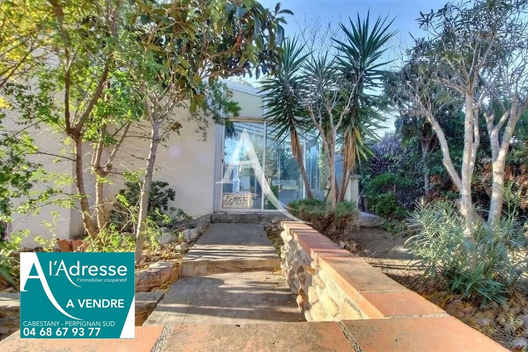 Photo À VENDRE VILLA DE 126 M²  SUR TERRAIN 3 FACES AVEC PISCINE image 1/6