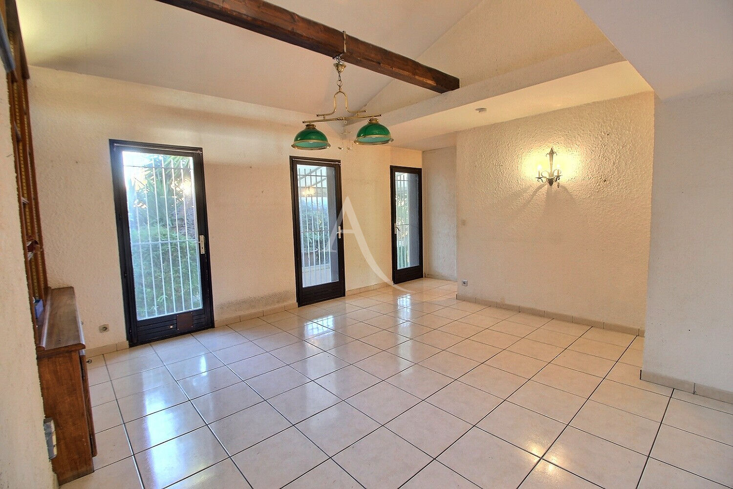 Photo À VENDRE VILLA DE 126 M²  SUR TERRAIN 3 FACES AVEC PISCINE image 5/6