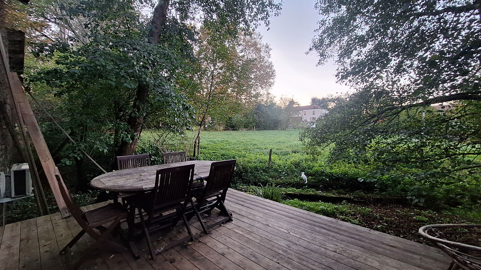 Photo Belle maison rénovée en pierre image 2/6