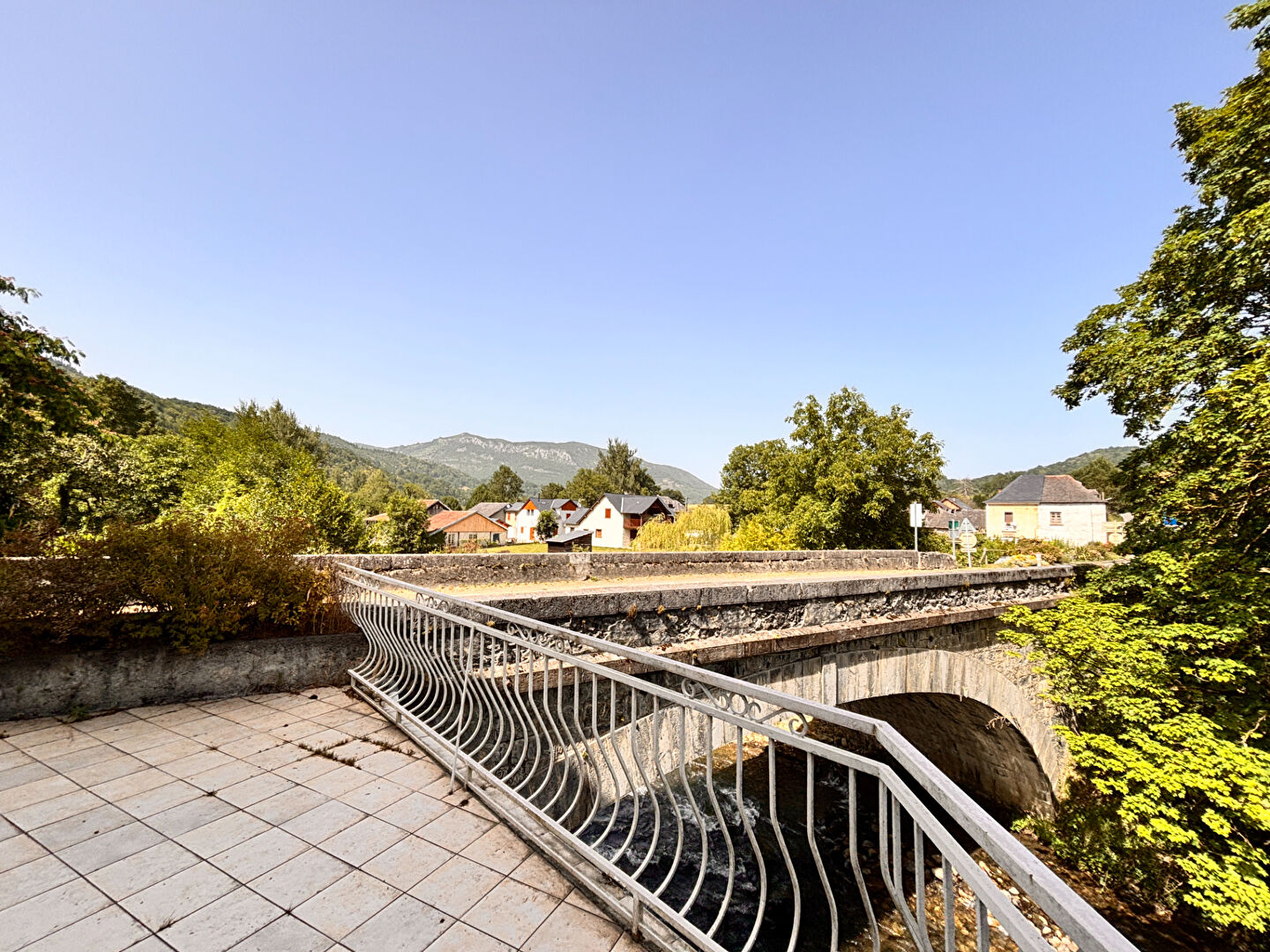 Agence immobilière de Agence des 3 Pics Mane