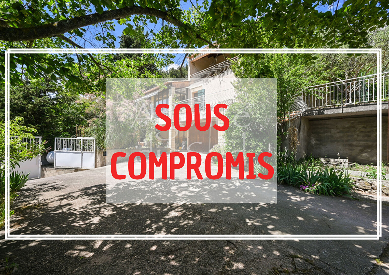 Vaste propriété à PEYPIN de 341m² ( 248m² loi carrez )   - 9 pièces - 1400m² terrain piscine - garage et atelier