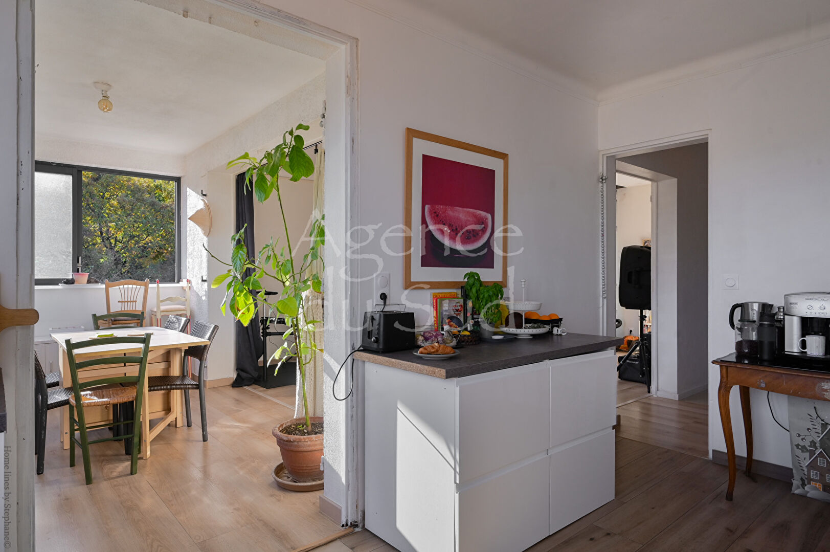 HAUT DE VILLA - PEYPIN -  6 pièce(s)  145 m² loi carrez ( 174 m² au sol )