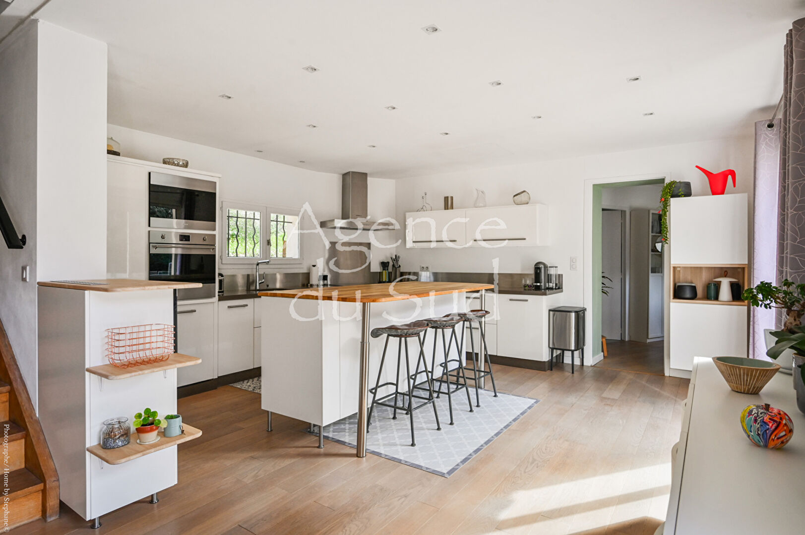 Photo Maison Belcodene 5 pièce(s) 140 m2 image 5/6