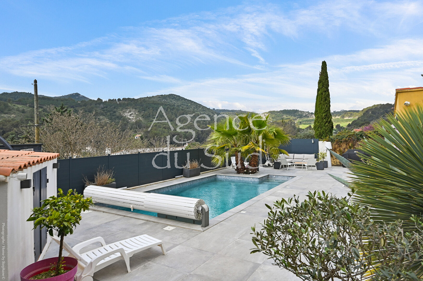 Photo Bastide Provençale contemporaine au caractère authentique image 1/6