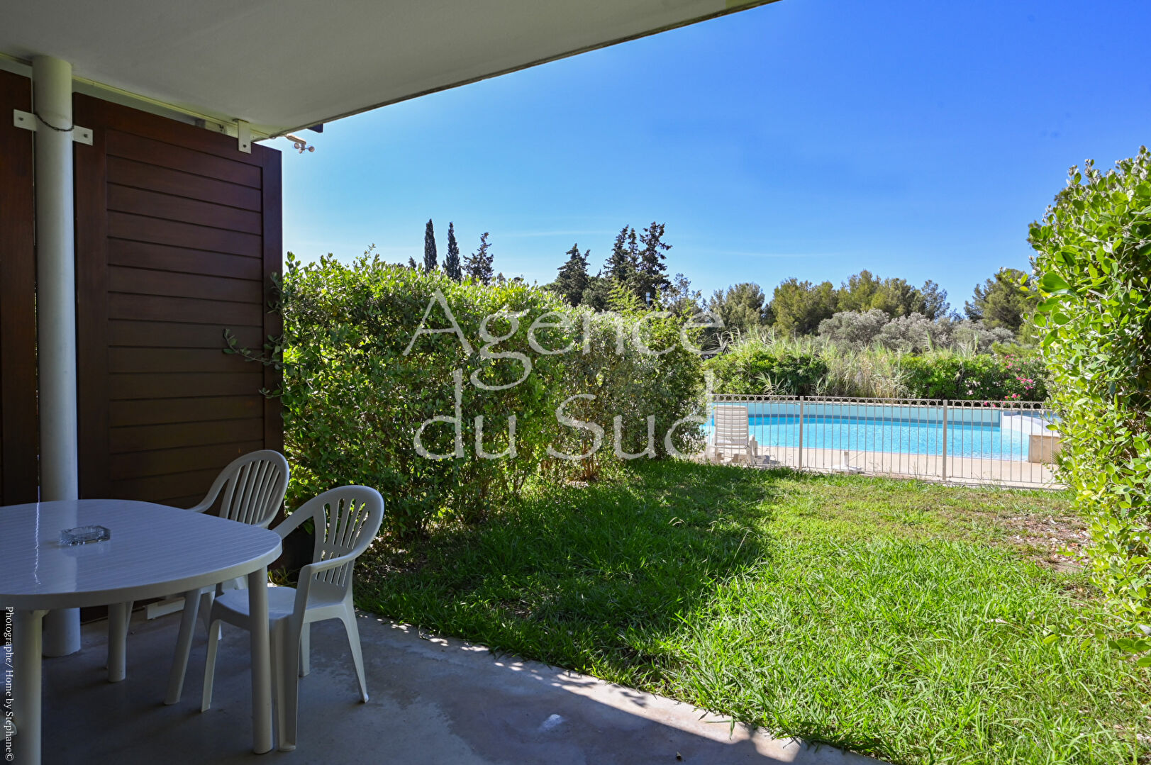 Appartement La Ciotat 2 pièce(s) 36 m2 avec stationnement et piscine.