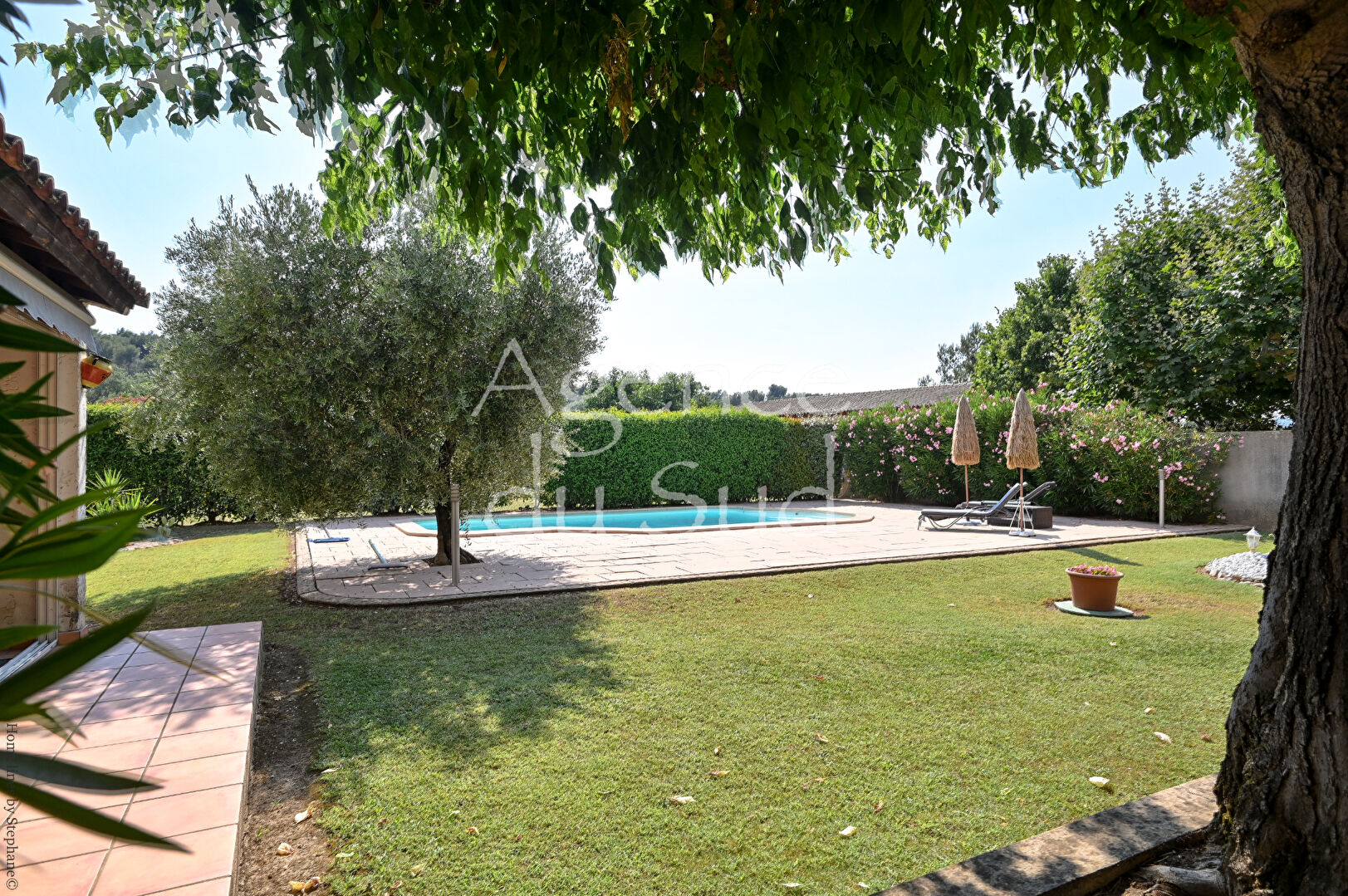 AUBAGNE - Maison familiale de charme avec piscine et jardin.