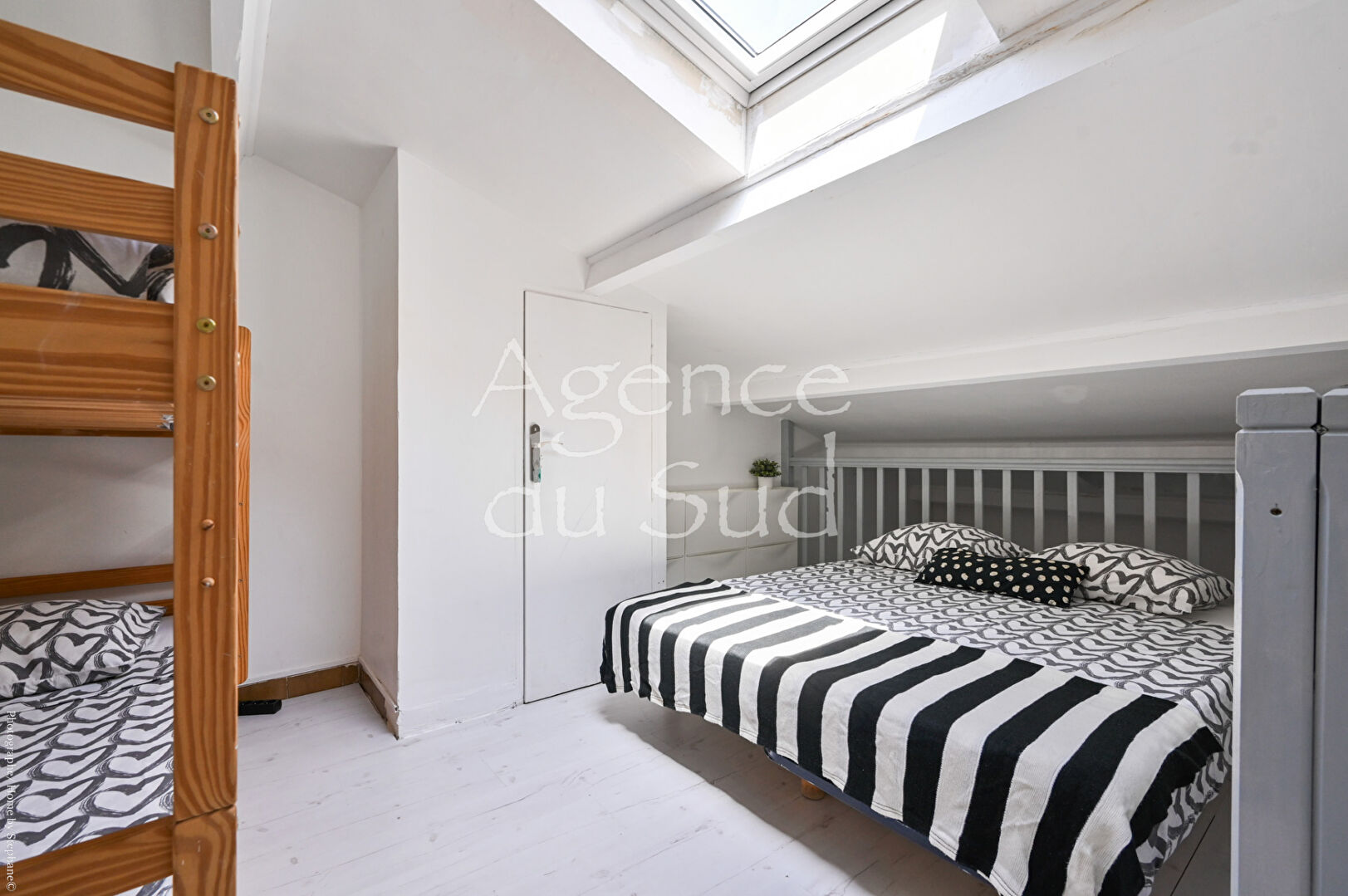 Photo Appartement type 2 en rez-de-jardin, face à la mer. image 6/6