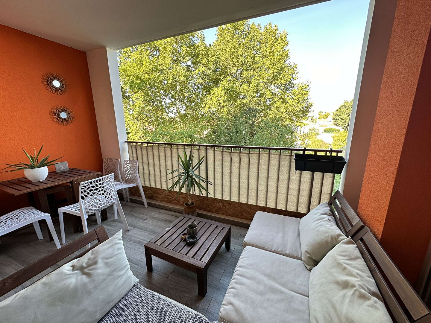 Beau T3 avec terrasse, parking et ascenseur - Résidence récente à Marseille