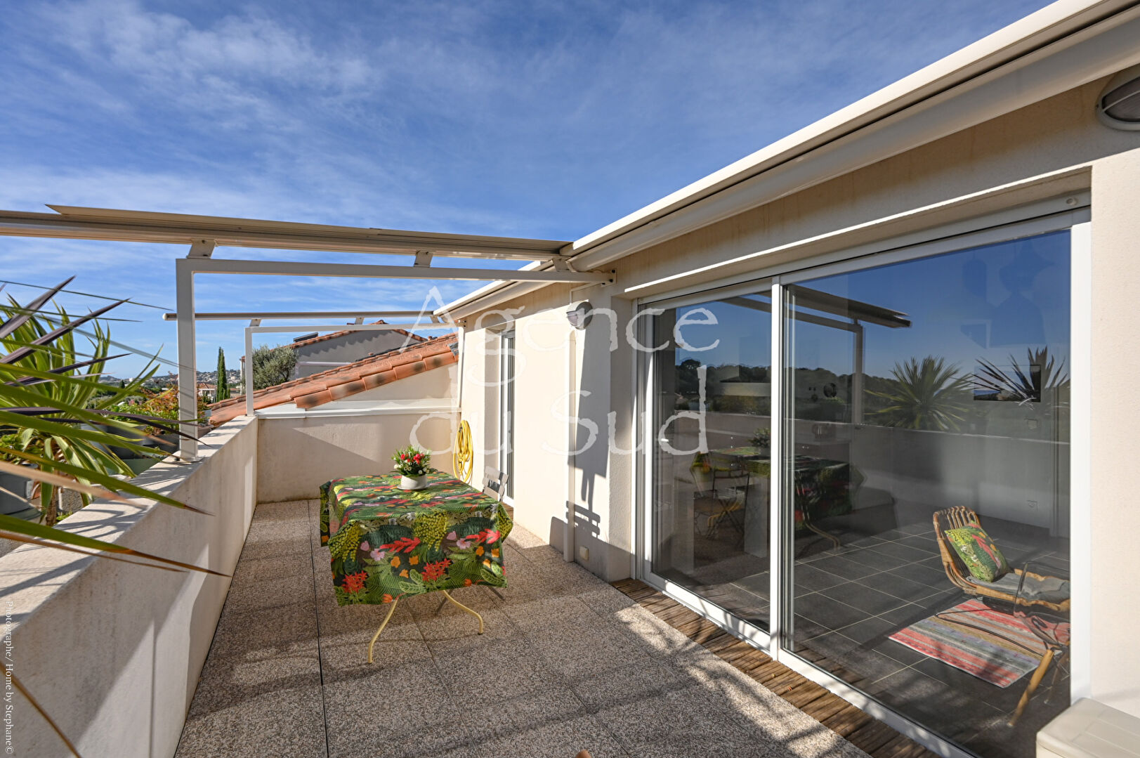 Appartement La Ciotat type 4 84 m2 - Double stationnement et terrasse.