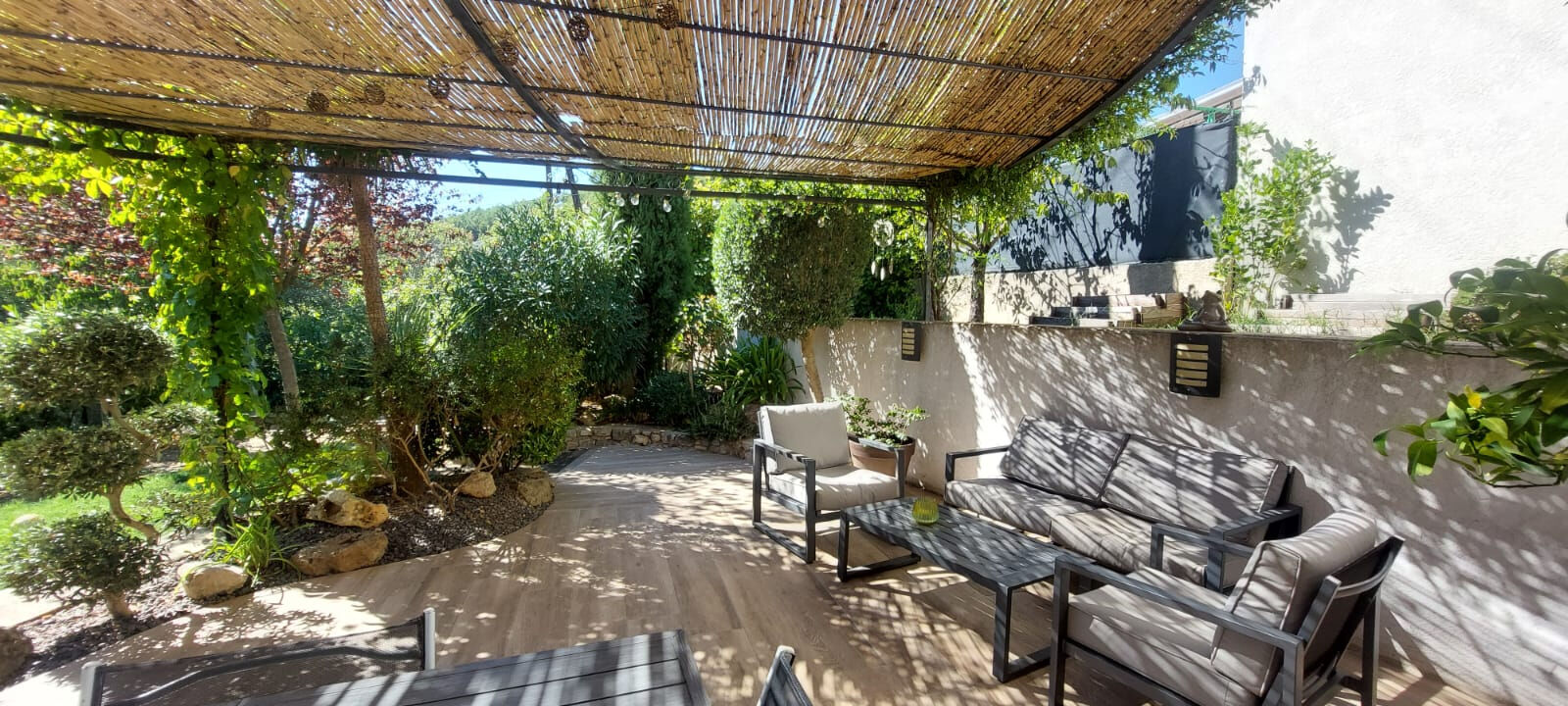 Villa Auriol 4 pièce(s)