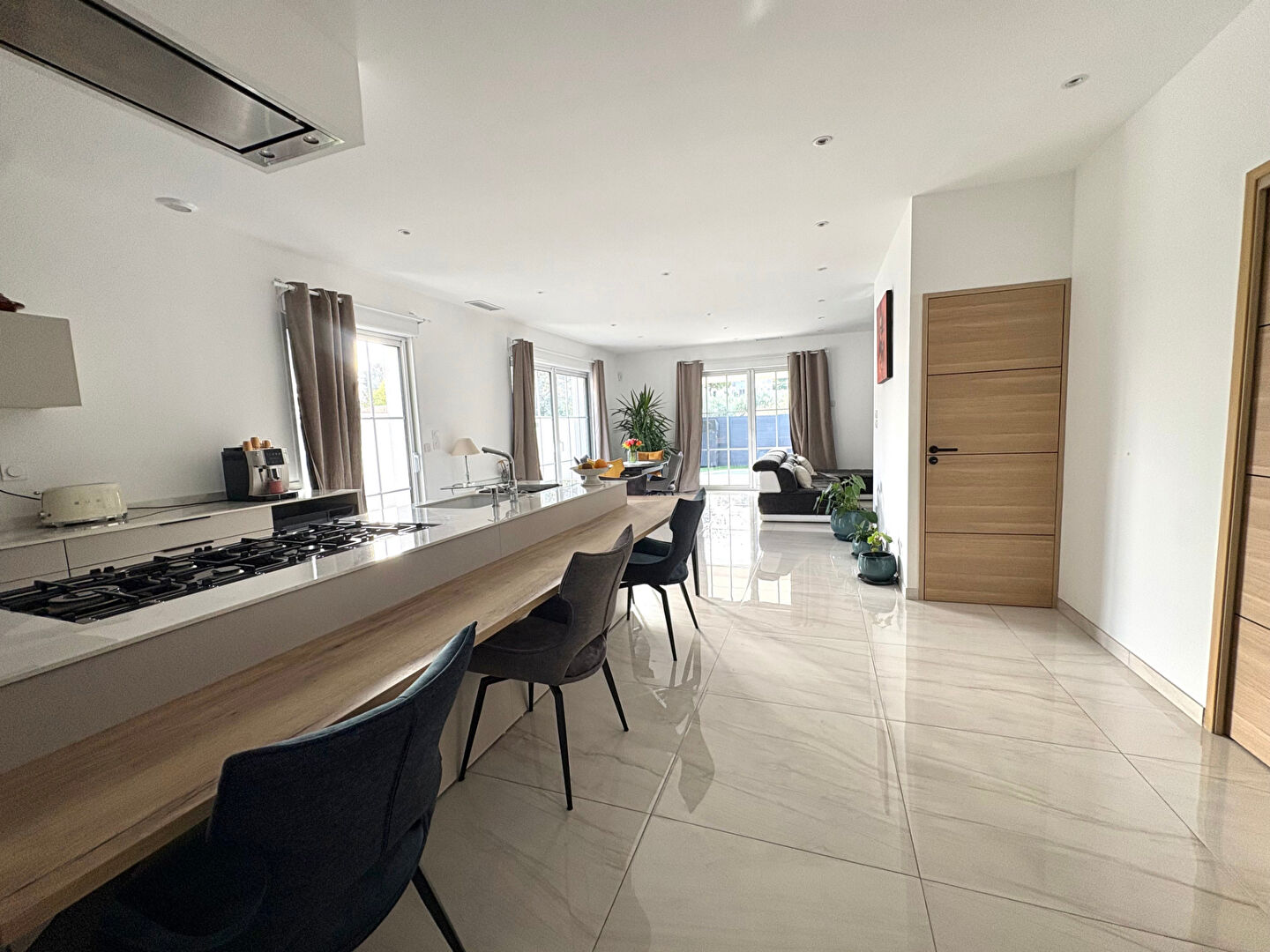 Agence immobilière de AGENCE DU SUD IMMOBILIER - AGENCE DU SUD ROQUEVAIRE