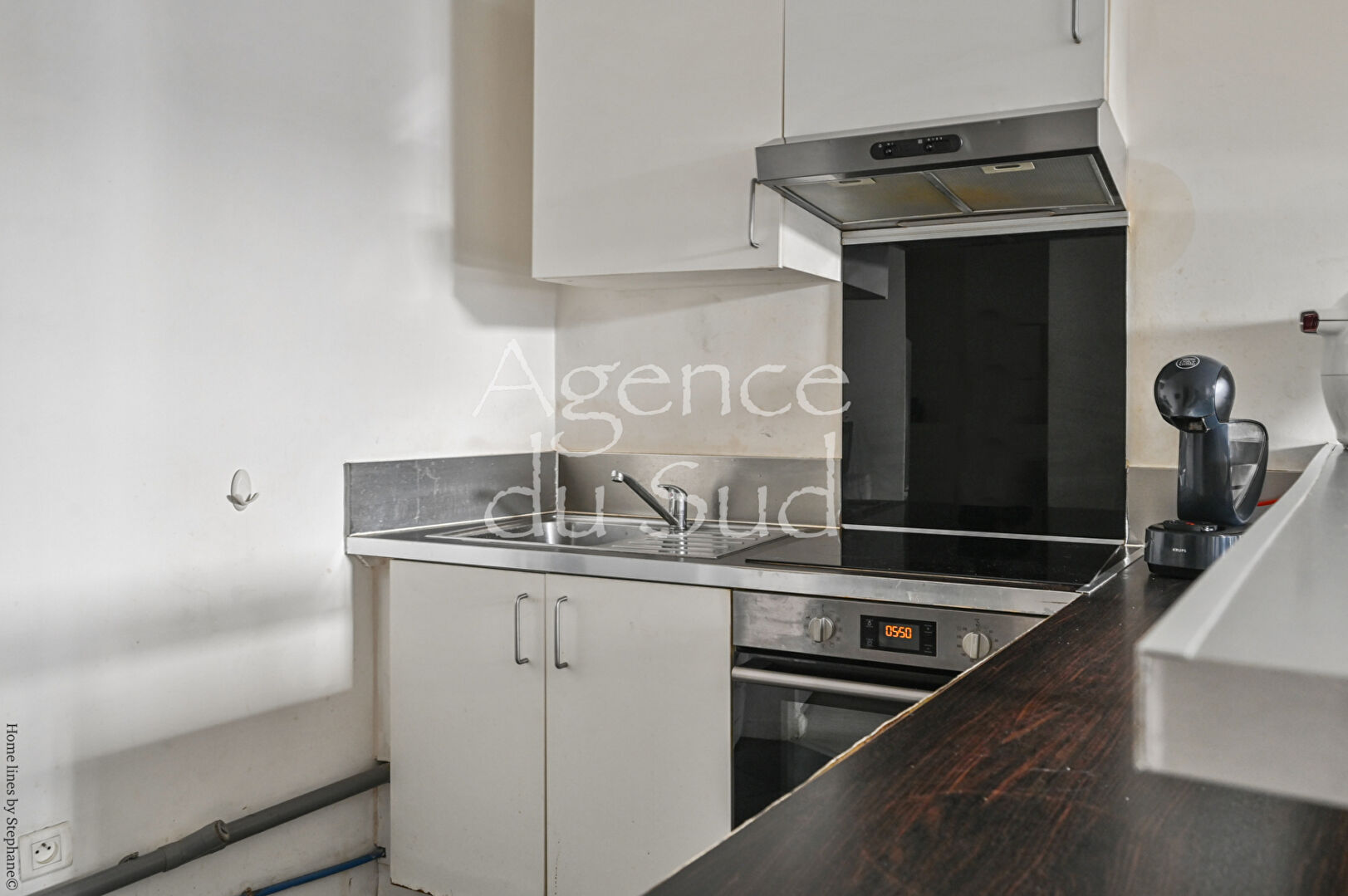 Photo IMMEUBLE CUGES LES PINS - 4 appartements + un local commercial image 2/4