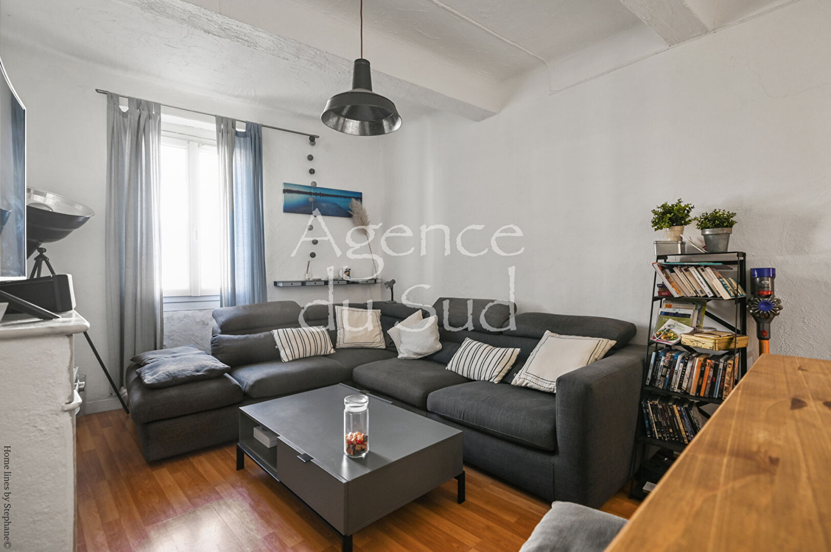 Photo IMMEUBLE CUGES LES PINS - 4 appartements + un local commercial image 3/4