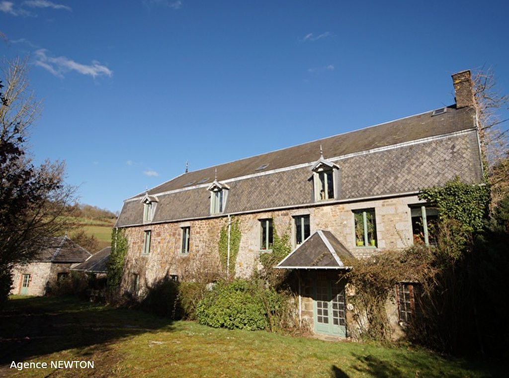 La Manche, Proche Percy, Ancien Moulin Avec Deux Gites Et 2 Hectares