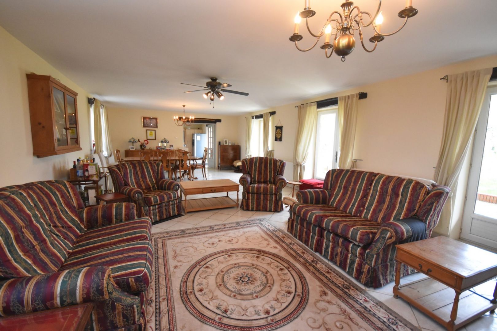 Photo Haute Vienne, Le Dorat, Superb Residence à La Campagne Avec 6 Chambres Et Piscine Interieur image 5/6