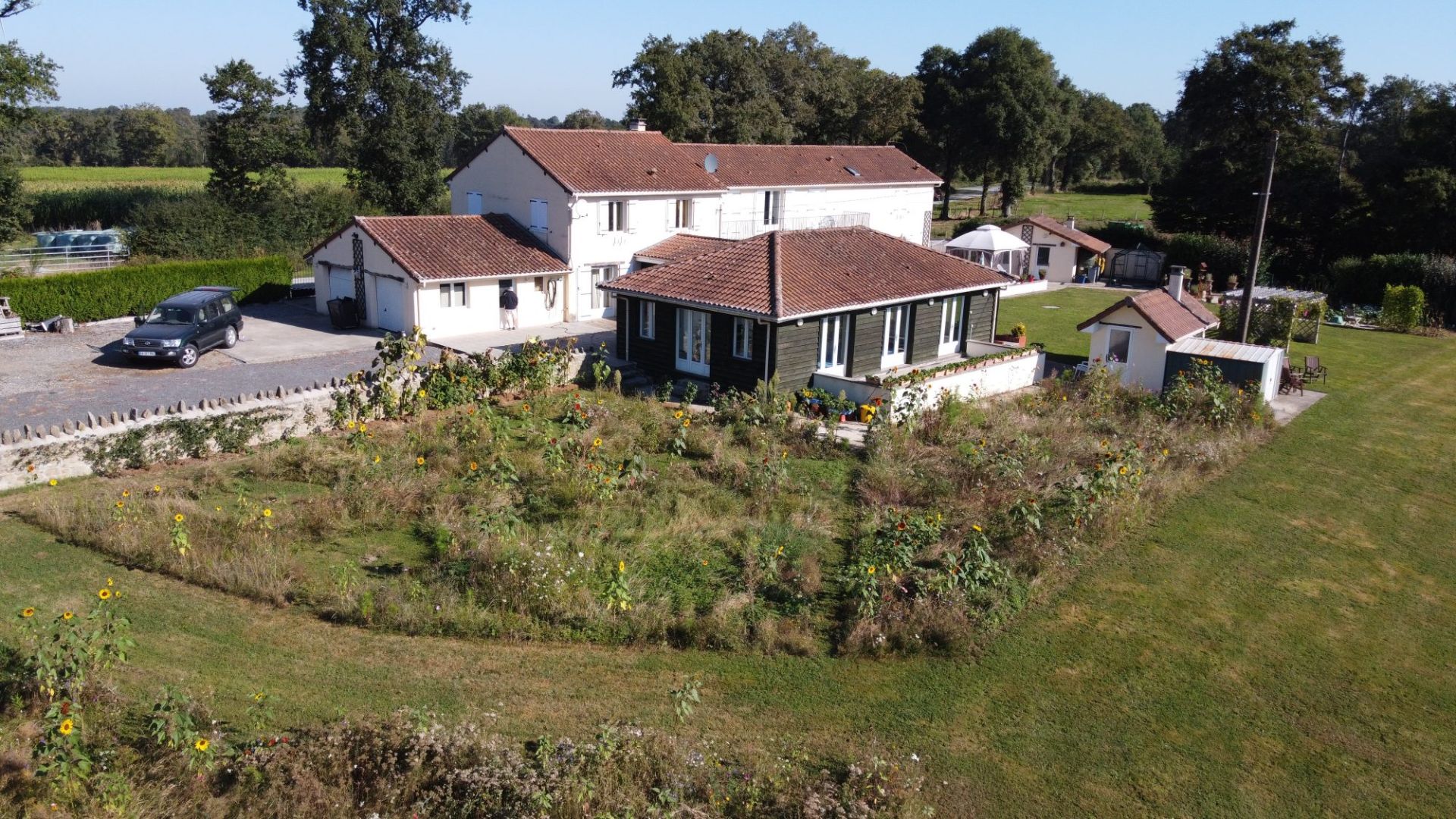 Photo Haute Vienne, Le Dorat, Superb Residence à La Campagne Avec 6 Chambres Et Piscine Interieur image 6/6