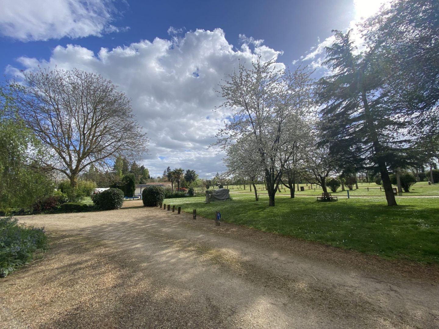 Photo DEUX-SÈVRES  - Camping avec 72 Emplacements, Licence IV  & Piscine image 6/6