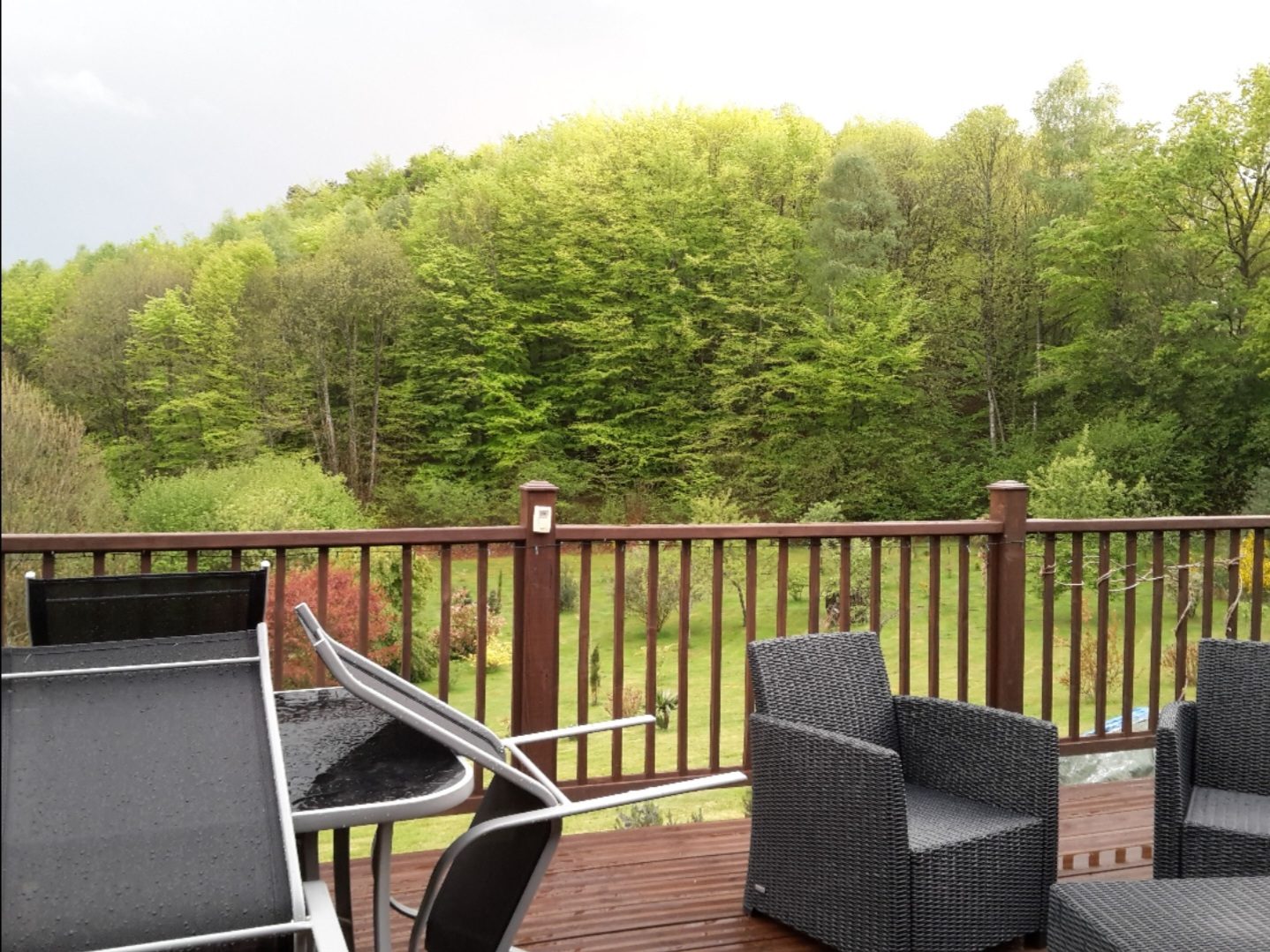 Photo HAUTE VIENNE. Près d'EYMOUTIERS. Maison en pierre avec 3 chambres, vue imprenable sur la campagne avec jardins et foret de 12 127m2. image 4/6