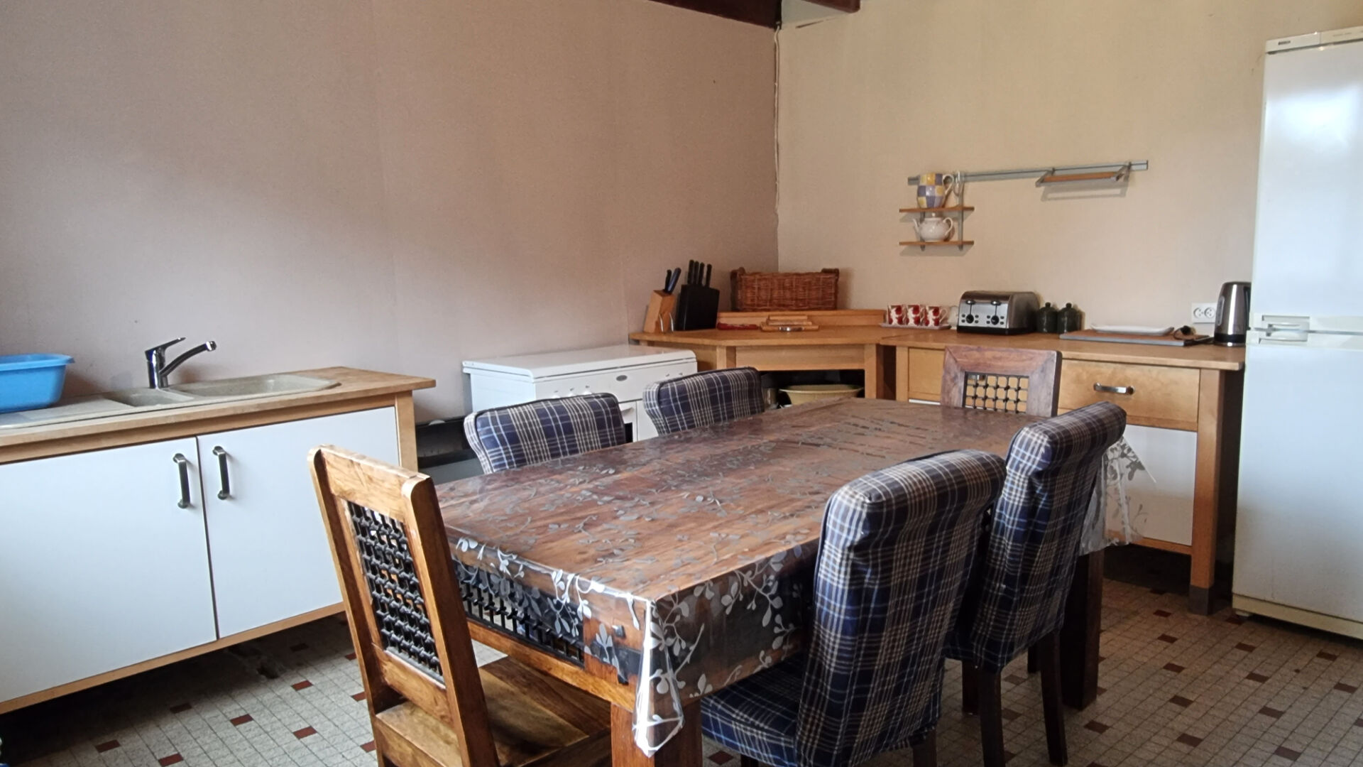 Photo COTES D'ARMOR, Caurel, Maison De 3 Chambres Avec Gîte Attenant De 2 Chambres, Dépendance, à Pied Du Lac image 2/6