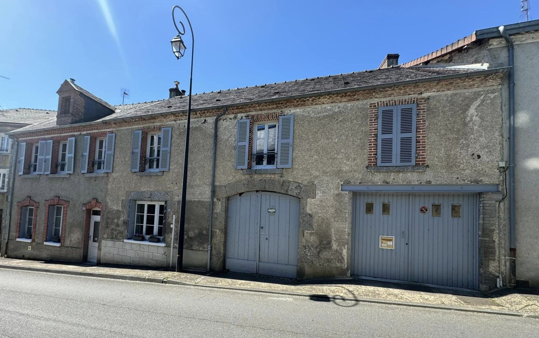 Spacious house with traditional architecture in Haute-Vienne, Nouvelle-Aquitaine, featuring four bedrooms and exterior