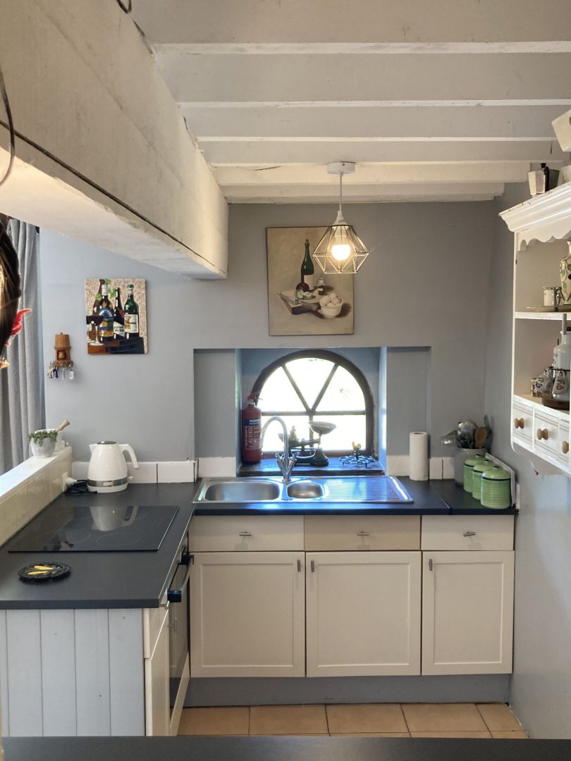 Photo MAYENNE - Lassay Les Chateaux, Maison En Pierres Avec Trois Chambres, Grand Espace De Vie image 6/6