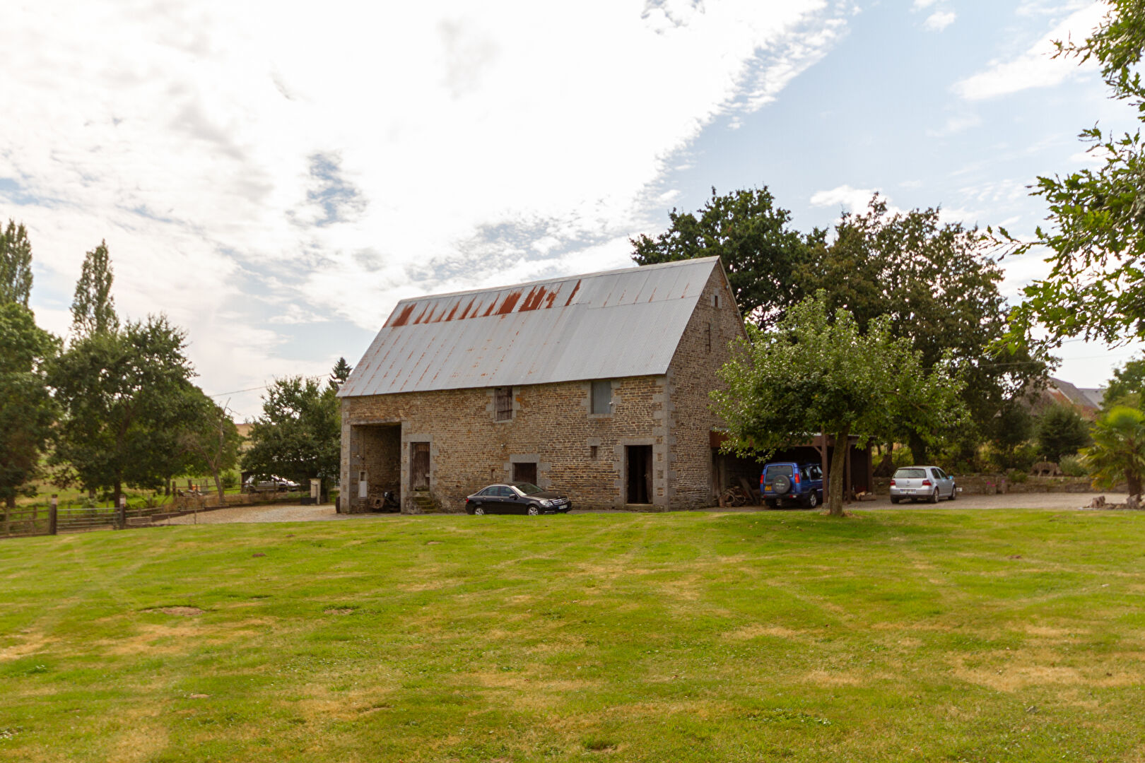 Photo ORNE Proche Tinchebray, Maison En Pierre Avec 5 Chambres Et Gite Avec 3 Chambres image 3/6