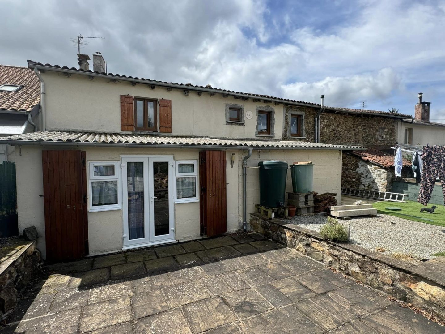 Photo HAUTE VIENNE - Proche Nouic - Belle Maison En Pierre Rénovée Dans Un Petit Hameau Proche De Nouic image 2/6