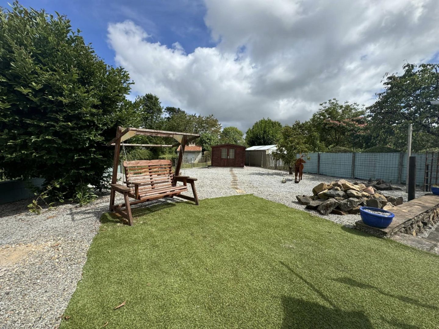 Photo HAUTE VIENNE - Proche Nouic - Belle Maison En Pierre Rénovée Dans Un Petit Hameau Proche De Nouic image 3/6