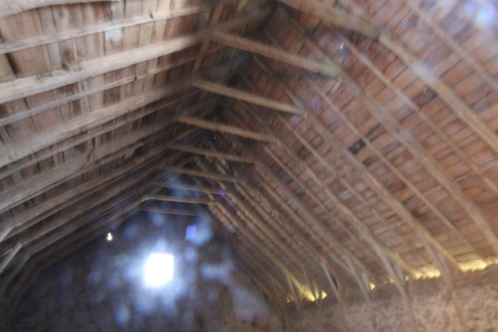 Photo CORREZE. Proche NEUVIC. Belle grange en pierre avec terrain de 2 194m2. image 6/6