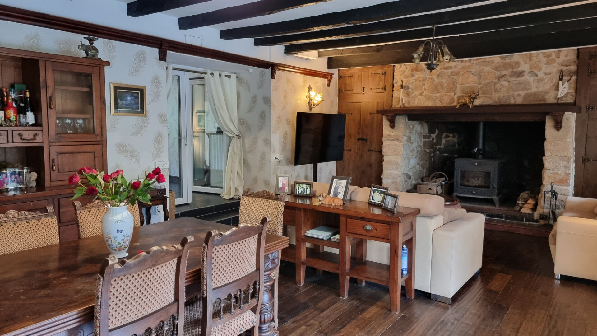 Photo MORBIHAN, Longère de 3 chambres et deux maisons d'une chambre, piscine hors sol chauffée, situation calme, proche Baud image 3/6