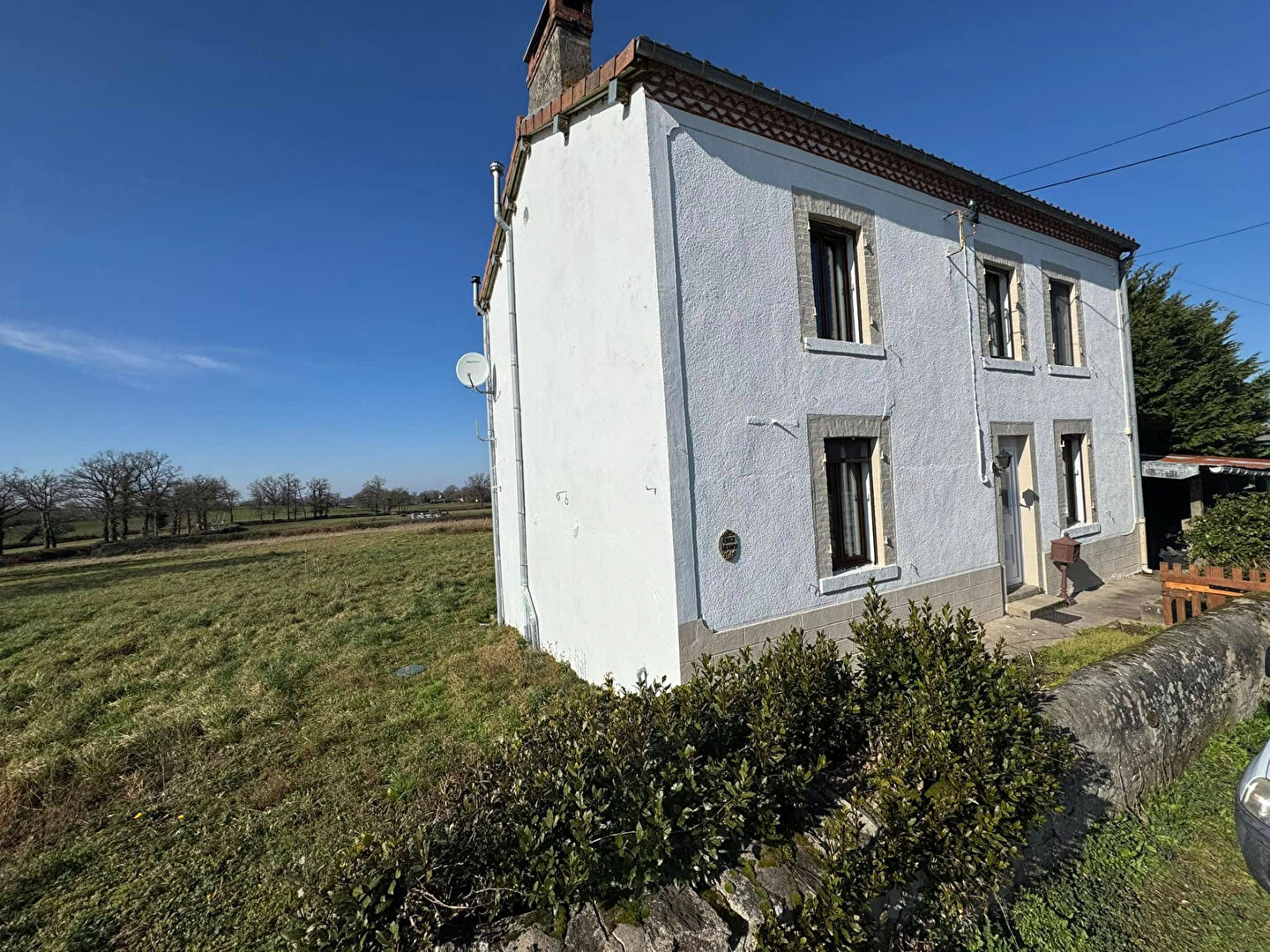 Photo HAUTE VIENNE: Maison Individuelle avec Grange et plus de 7000sqm de terrain attenant dans un hameau rural image 4/6