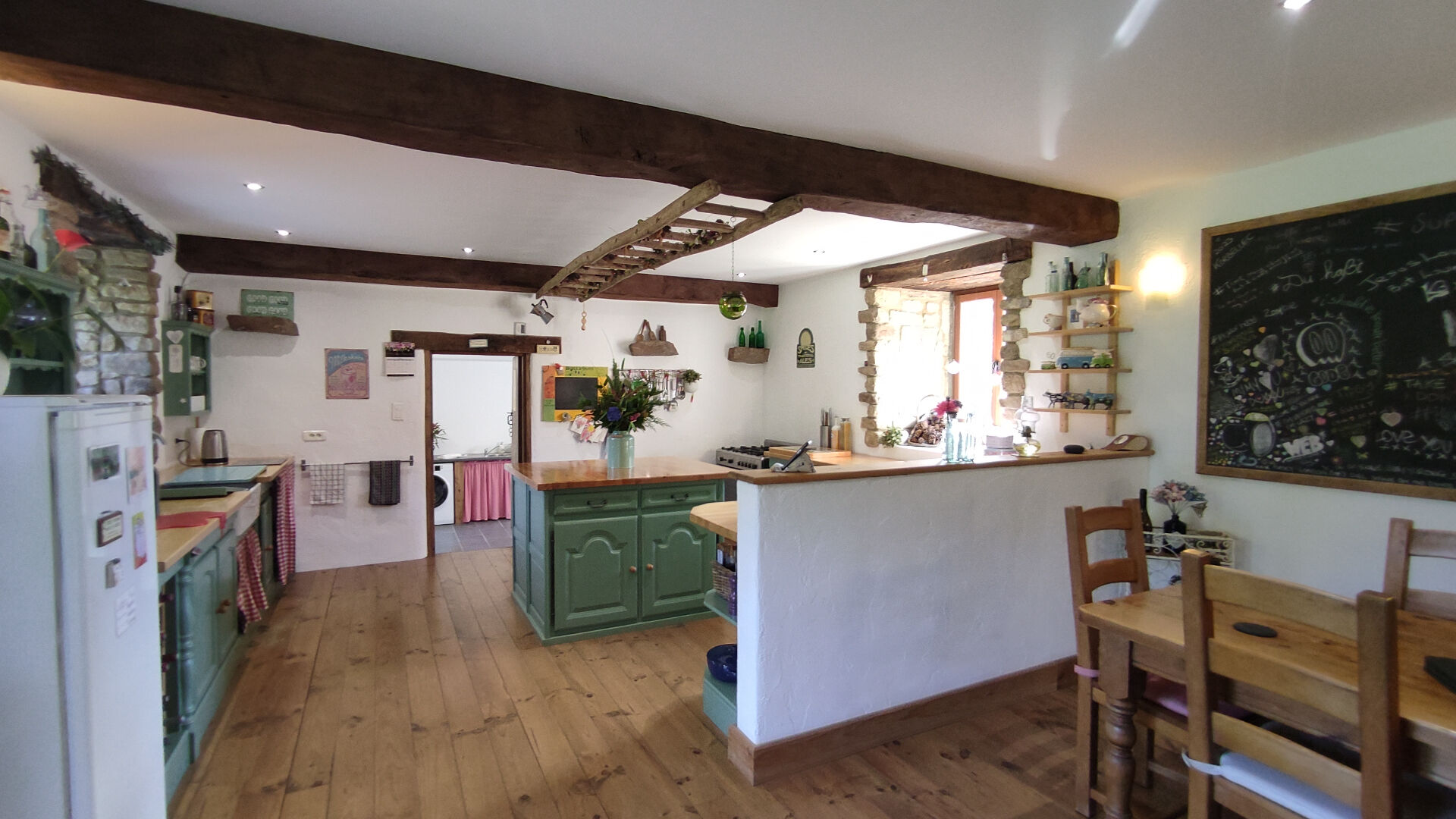 Photo MORBIHAN, Superbe propriété, quatre chambres, dépendances et jardins image 5/6