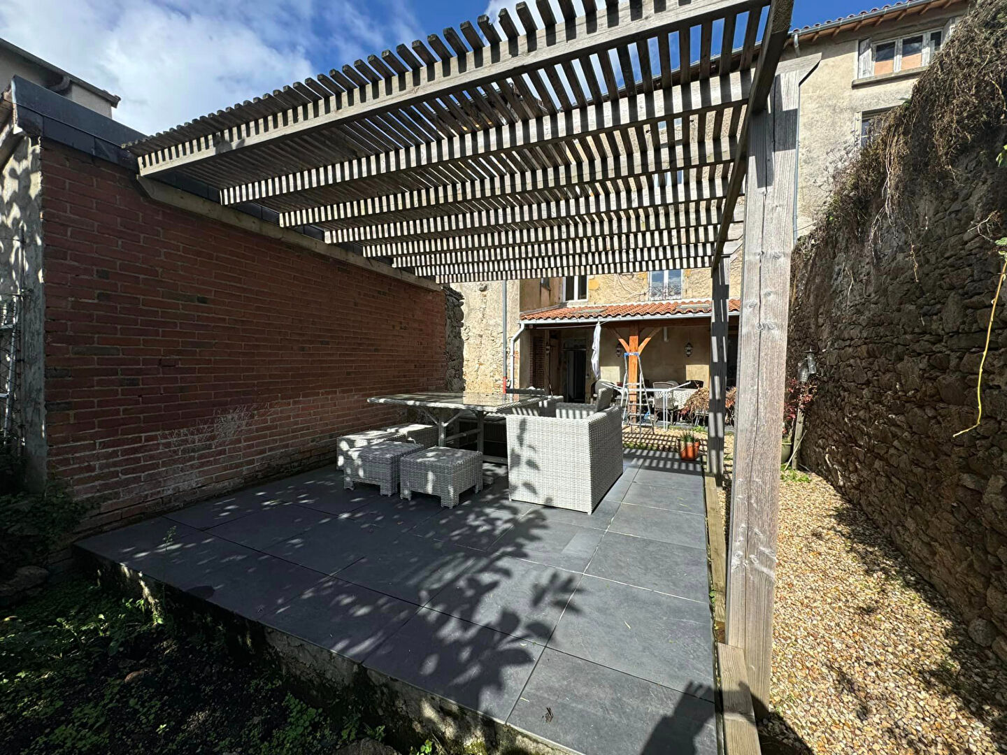 Photo HAUTE VIENNE - Superbe maison de ville actuellement exploitée comme chambre d'hôtes. image 3/6