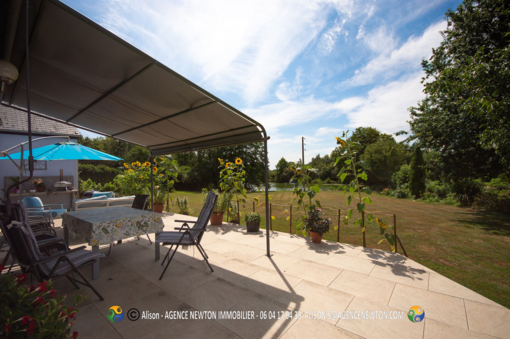 Photo ILLE ET VILAINE, Les Portes du Coglais, près de Fougères.  Maison plein pied 3 chs Etang privé, bois, champ, jardins, 1,4 hectares image 6/6