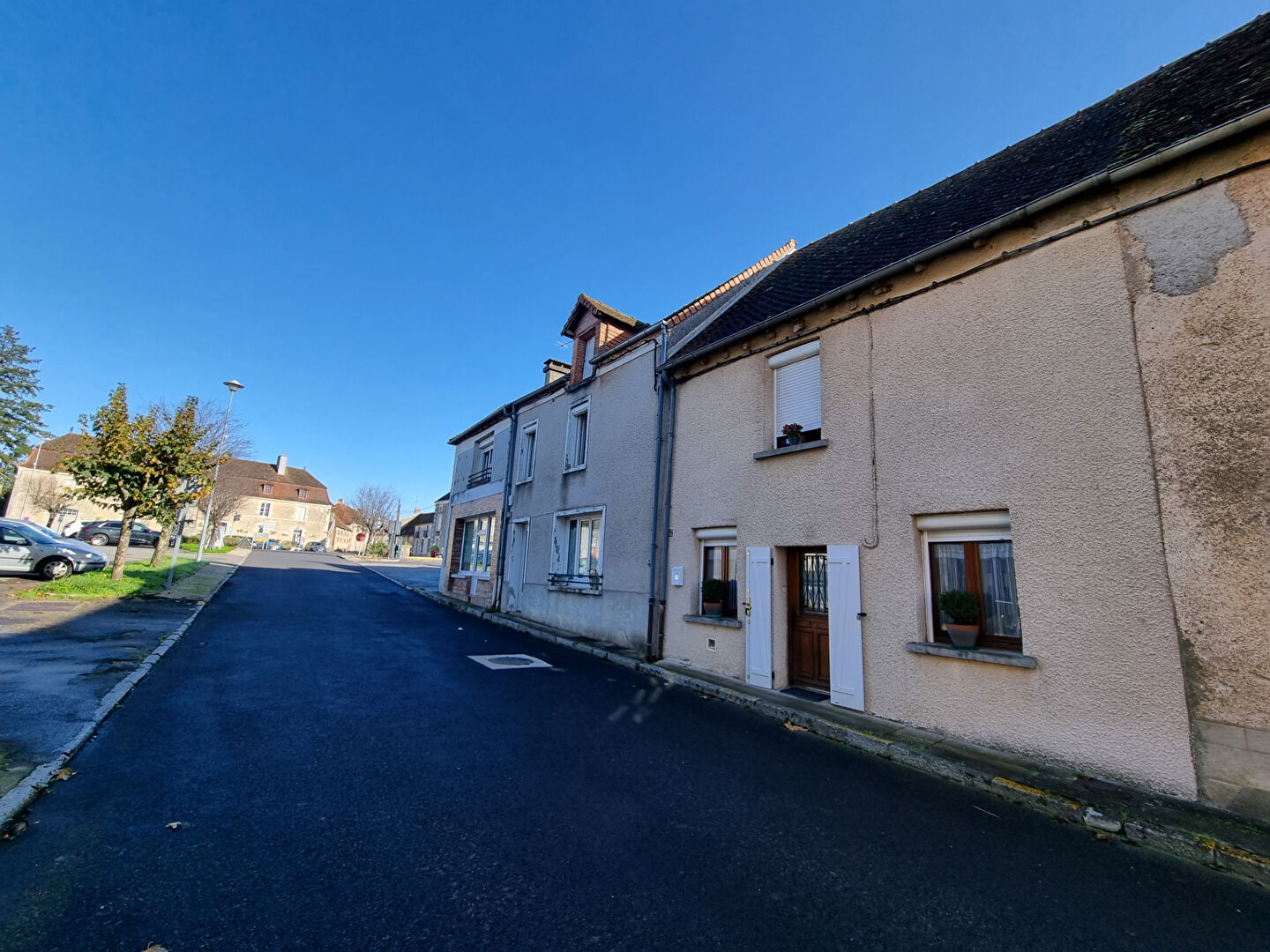 Photo HAUTE VIENNE - Lussac-les-Eglises - Ancien bar/restaurant avec logement au-dessus et maison séparée d'une chambre image 2/6