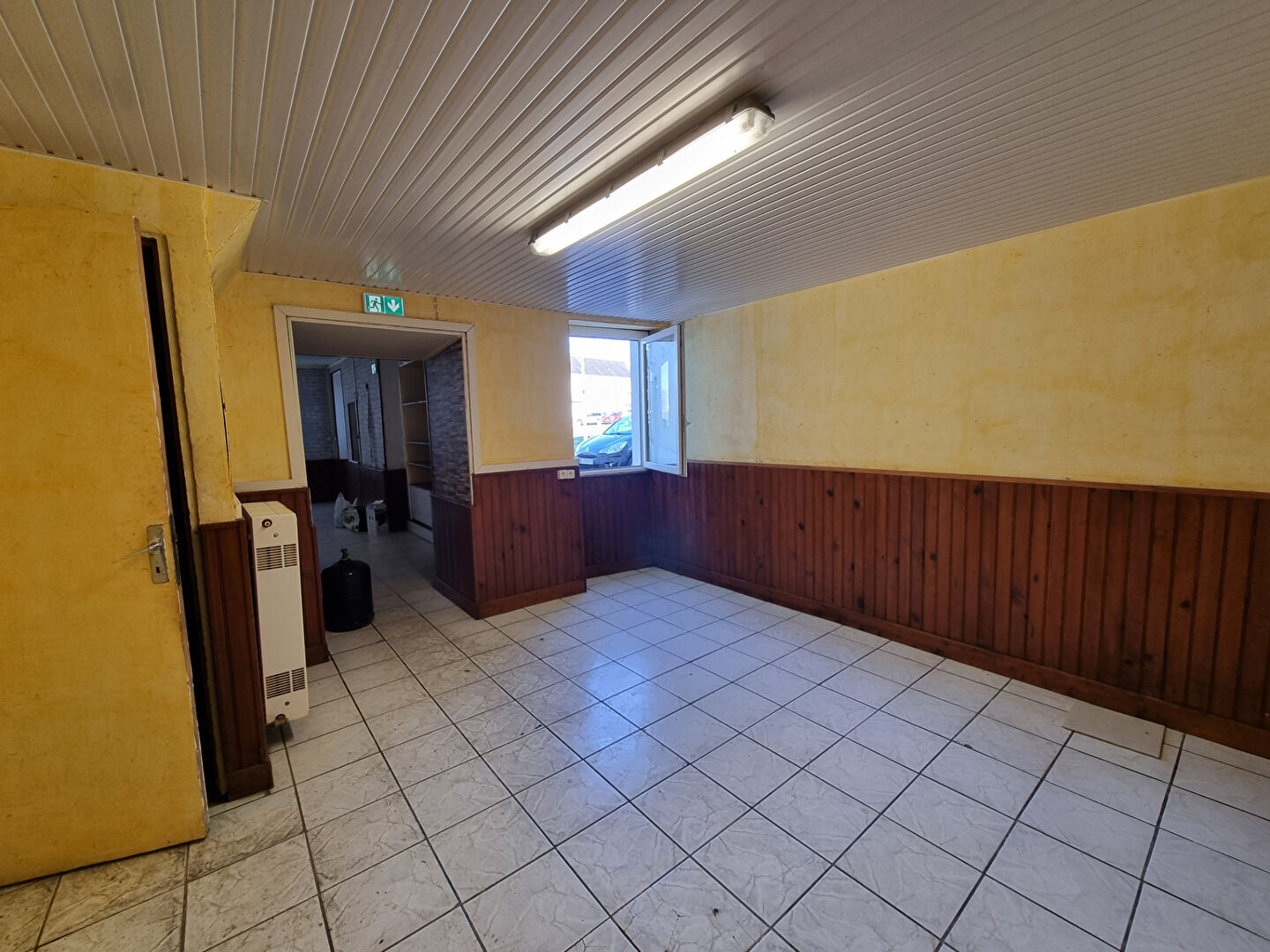 Photo HAUTE VIENNE - Lussac-les-Eglises - Ancien bar/restaurant avec logement au-dessus et maison séparée d'une chambre image 4/6