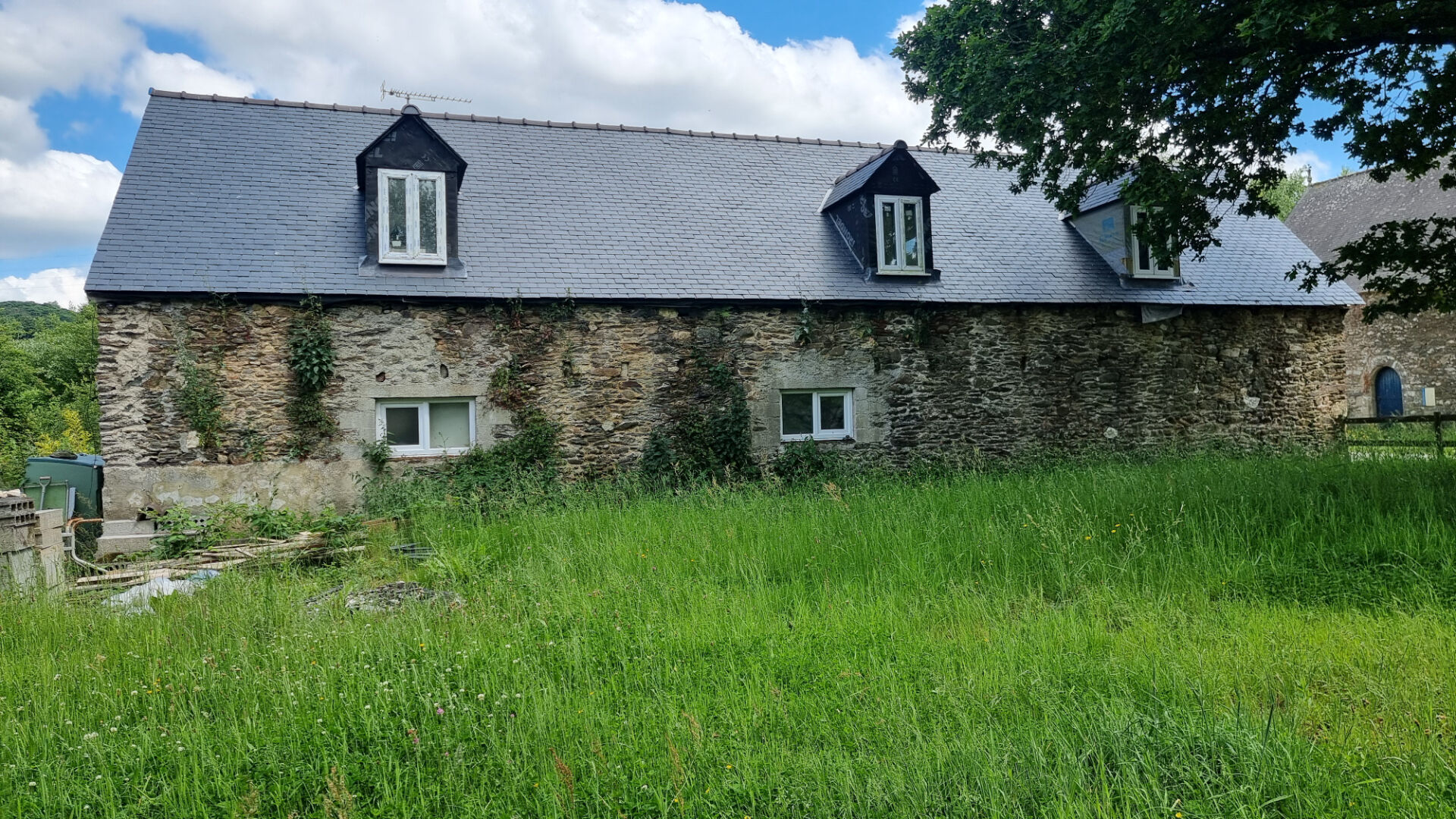 House in Uzel - view 1