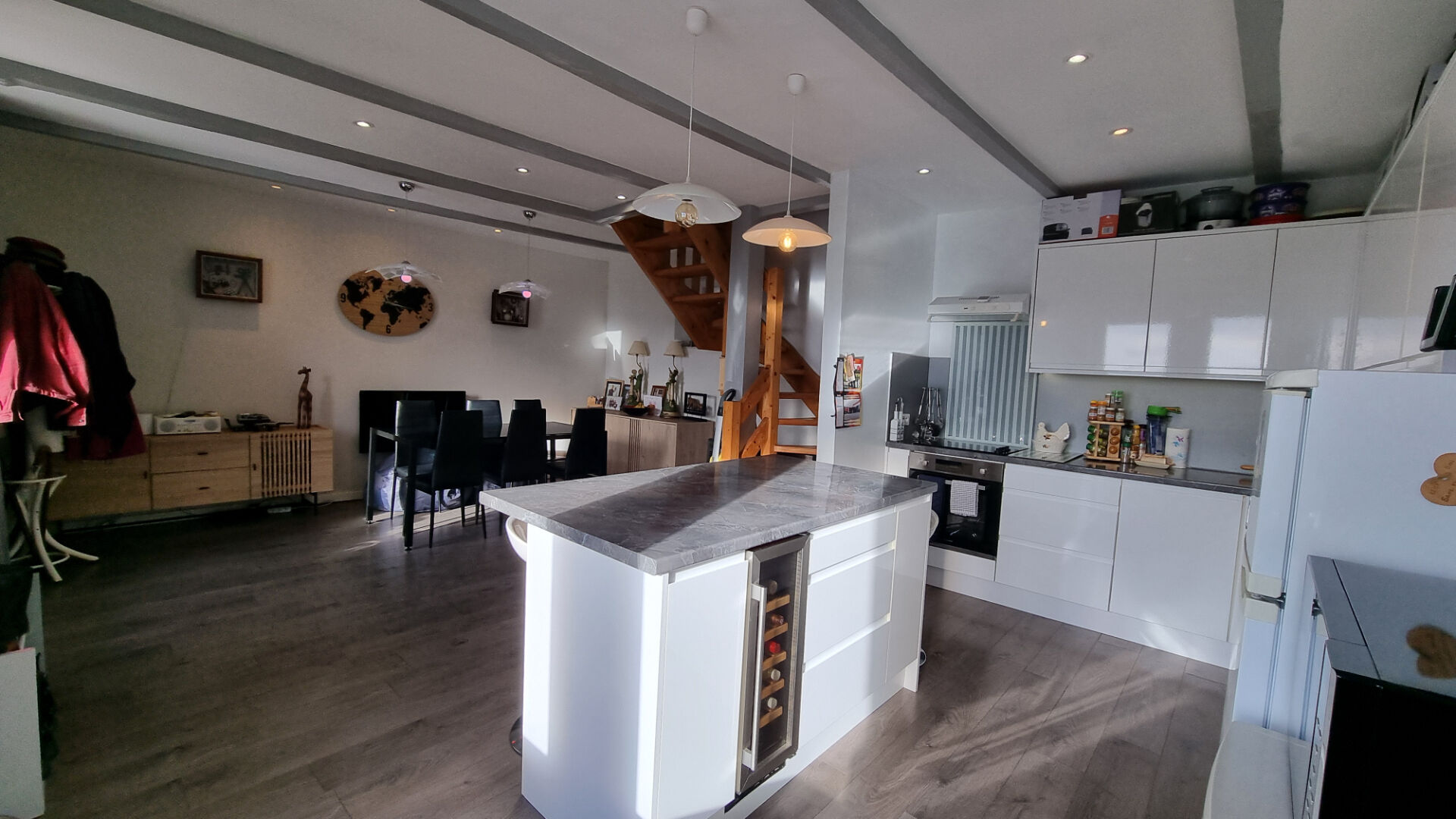 Photo COTES D'ARMOR, Maison Individuelle de 3 Chambres avec Annexe de 2 Chambres, Vendue Meublée, Exposition Sud, Proche du Lac de Guerledan image 2/6