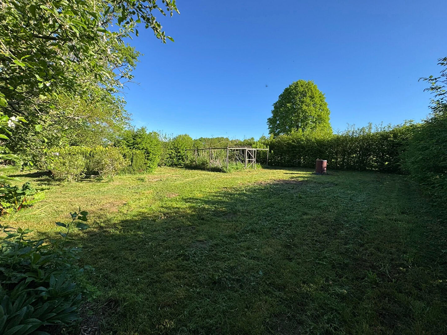 Photo HAUTE VIENNE- Superbe ferme en pierre avec grange et 6000m² de terrain attenant image 6/6